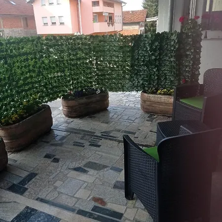 Sokak Apartamento Bihać