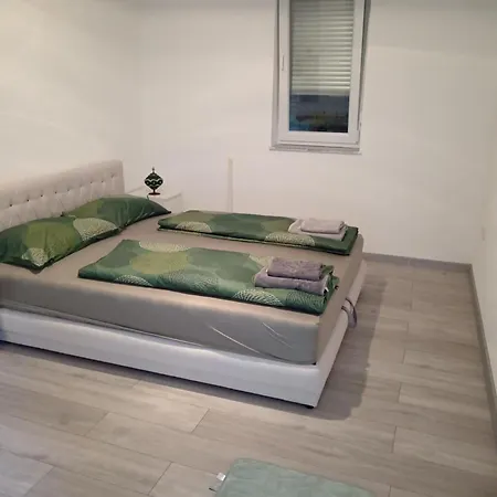 Apartment Sokak *